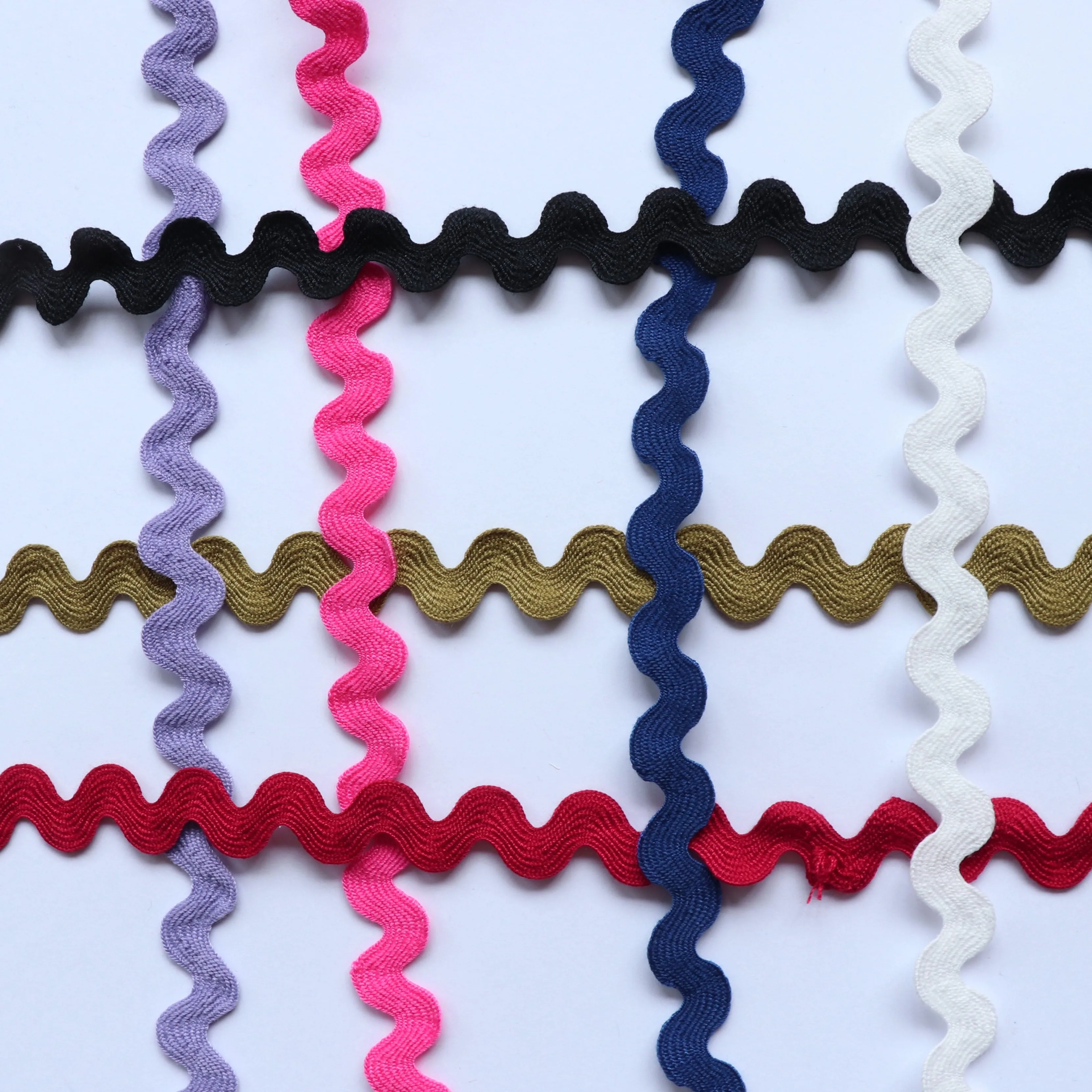 Ric Rac - 15mm - Barn Red